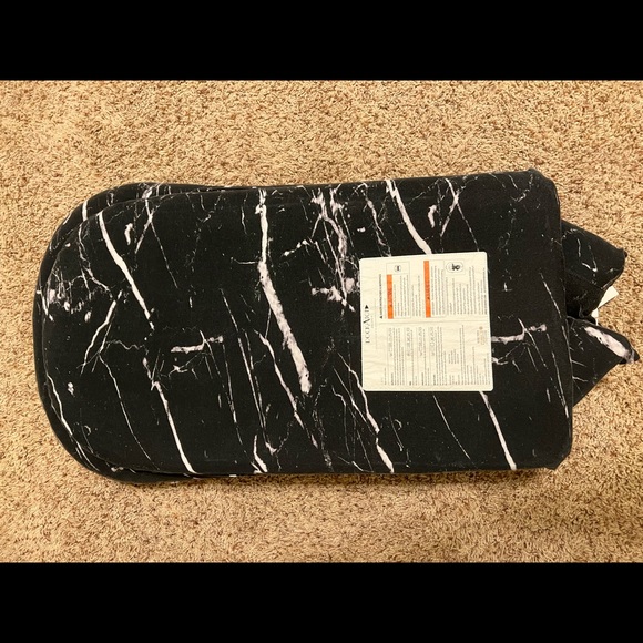 Black marble dock a tot deluxe - Picture 3 of 4